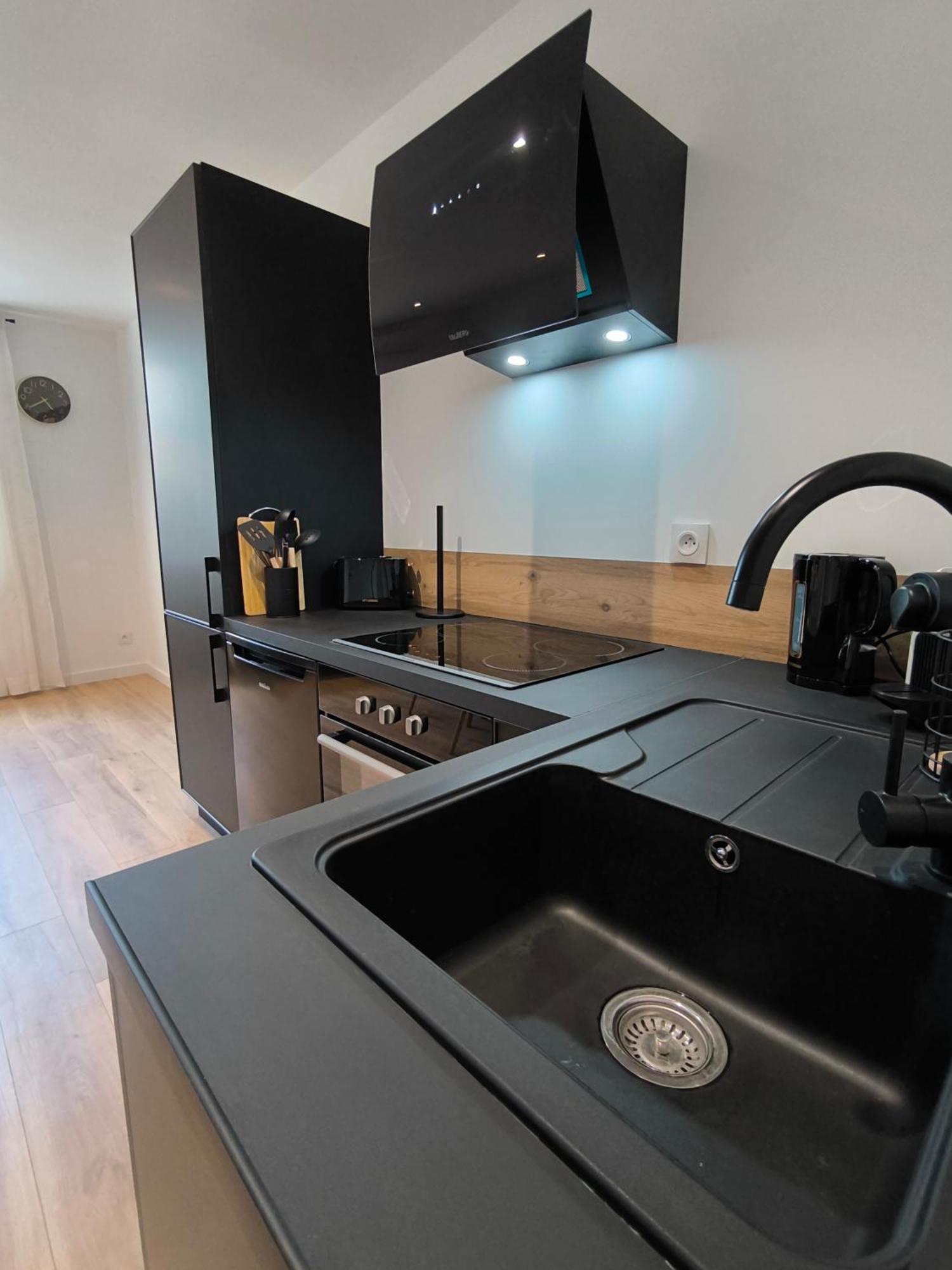 Sublime T2 En Plein Centre Climatise Apartment Montelimar Ngoại thất bức ảnh